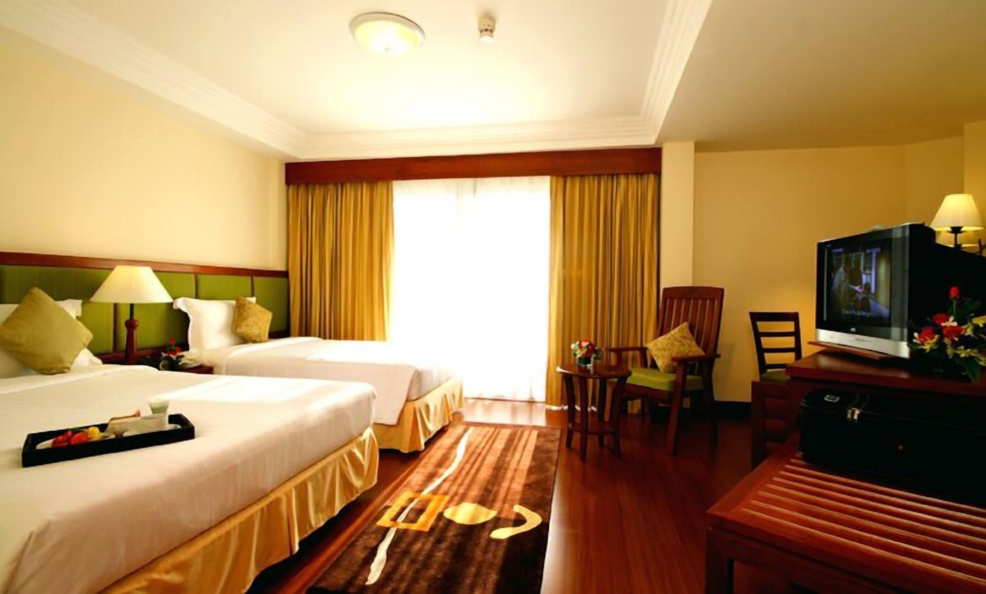 Kalim Resort Patong Zewnętrze zdjęcie